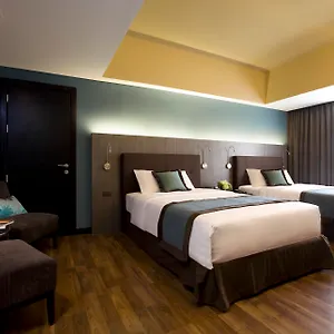 **** Aparthotel Hailey And Meagan's Nook At F1 Manila Residential At Bgc Near St Luke's Philippines